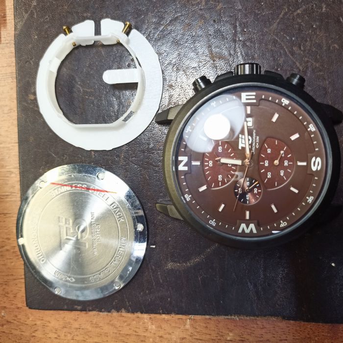 Годинник на запчасти T5