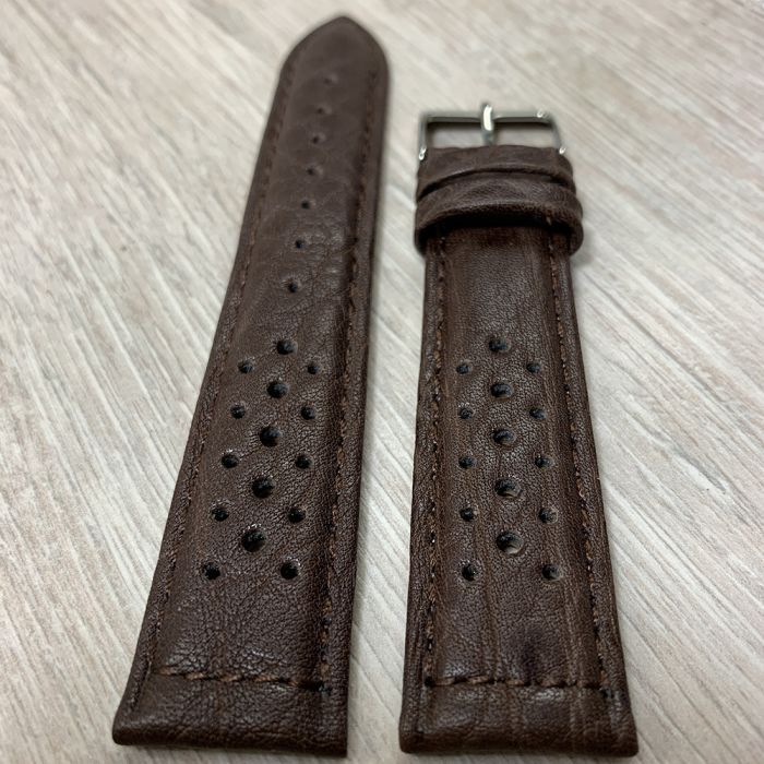 Шкіряний перфорірованний ремінець для годинника 22мм