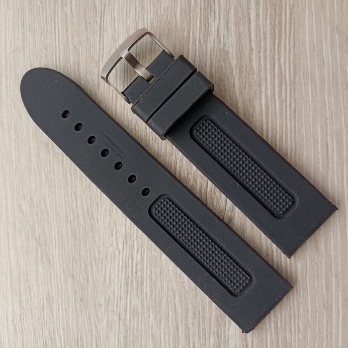 Силіконовий ремешок для годинника 24мм чорний
