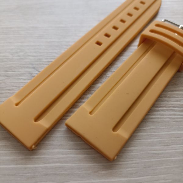 Силіконовий ремінець для годинника 24мм гарчичний